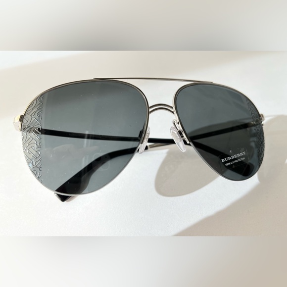 Burberry 3113 Sunglasses Silver 100587 New - Picture 3 of 6